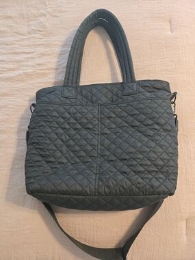 Simple Modern Quilted Tote Bag in Black - Women Bags
